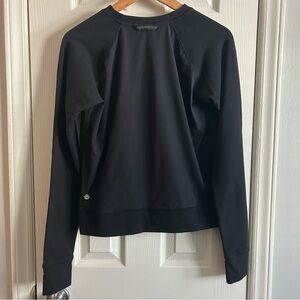 Lululemon Voyager Pullover in Black - Size 6